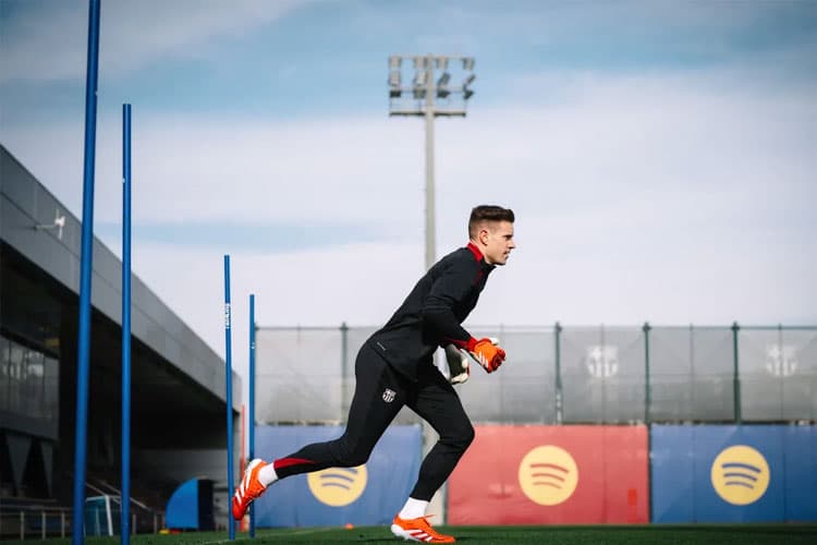 Ter Stegen Dipinjamkan ke Girona Demi menjadi Kiper Utama Jerman